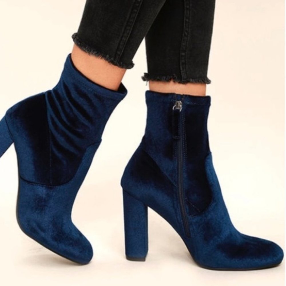 Steve Madden Blue Suede Booties size 10